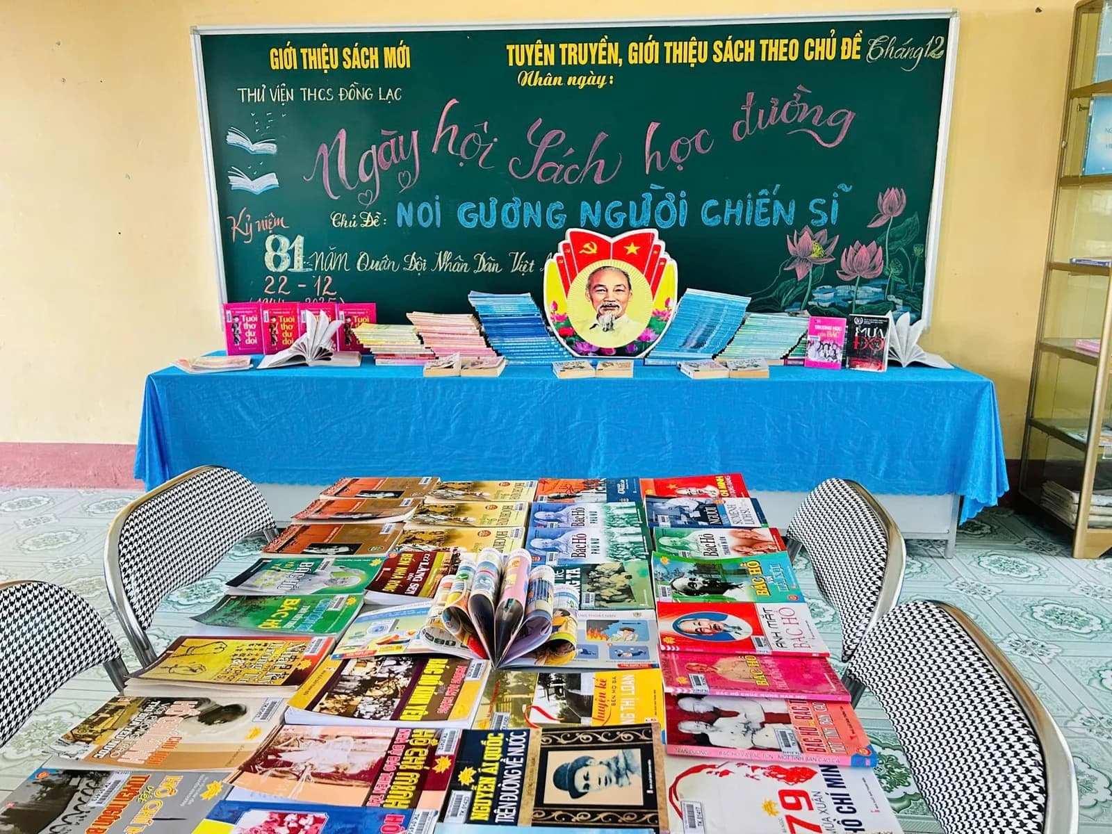 Ngày hội sách học đường: Noi gương người chiến sỹ - Ảnh 5
